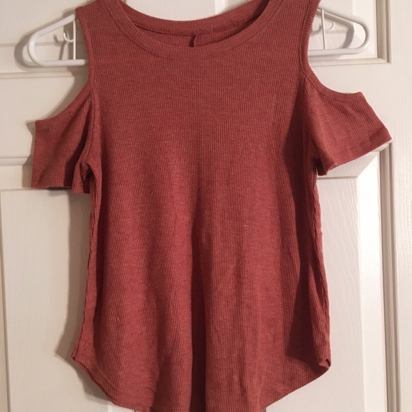 Pink off the shoulder girls top - Picture 4 of 8